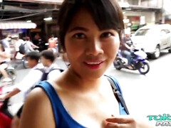 Cameraman fucks the Thai lady on the camera