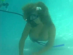 Amber Bach - Scuba shag Underwater
