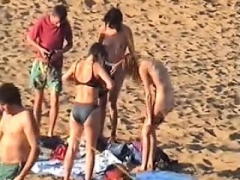 Hot Undressed Non-pro MILFs Beach Voyeur Close Up Pussy