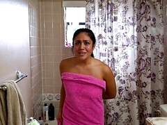 Salle de bains, Grosse bite, Sucer une bite, Tir de sperme, Branlette thaïlandaise, Hard, Hd, Pov