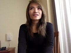 18 ans, Asiatique, Éjaculation interne, En levrette, Hard, Interracial, Pov, Thaïlandaise