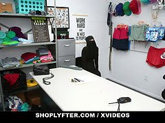 Muslim shoplifter (delilah day) caught piling expensive merch under her hijab