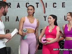 Morena, Cuadrupleta, Grupo, Gimnasio, Sexo duro, Hd, Interracial, Spandex