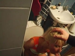 Amateur, Sucer une bite, Fait maison, Mère que j'aimerais baiser, Maman, Toilettes, Épouse