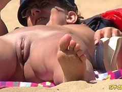 Plage, Compilation, Femme couguar, Mère que j'aimerais baiser, Nudiste, Public, Chatte, Espionne