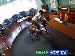 Tchèque, Médecin, Exam, Première fois, Hd, Infirmière, Pov, Voyeur