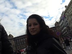HUNT4K. Prager Abholung und leidenschaftlicher Sex gegen