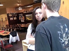 Sucer une bite, Brunette brune, Cocu, Mignonne, Hd, Argent, Pov, Public