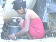 wow... awesome desi village ultra-hottie bathing outside