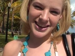 Babe, Blondine, Pik sutte, Sød, Naturlige bryster, Pov, Fisse, Teenager