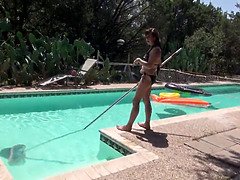 Grannie lynn in the pool hd