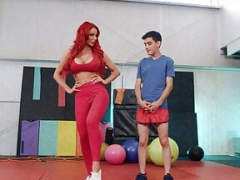 Redheaded bigtitted MILF nailed by short fella at yoga