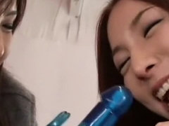 Hot Japanese harlot in real amateur porn video