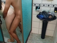 Culo, Cuarto de baño, Morena, Estilo perrito, Casero, Bragas