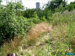 Morena, Engañando, Checa, Estilo perrito, Madres para coger, Al aire libre, Pov, Falda