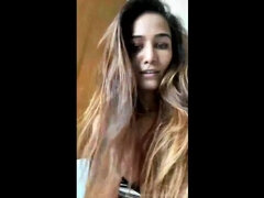 Poonam pandey broke up with sam and other staffs