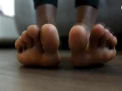 Naomi's sexy black feet need your attention (foot fetish, ebony feet,soles)