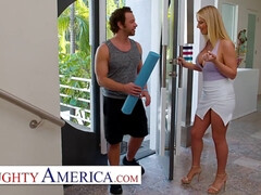 Rachael Cavalli wants neighbor's big cock