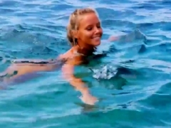 Amateur, Plage, Blonde, Européenne, Public, Russe, Softcore, Adolescente