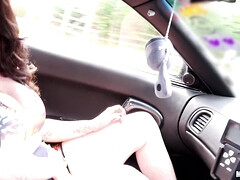 Américain, Brunette brune, Voiture, Branlette thaïlandaise, De plein air, Pov, Réalité, Pute