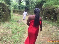 AS A SON OF A POPULAR MILLIONAIRE, I FUCKED AN AFRICAN VILLAGE GIRL ON THE VILLAGE ROADS AND I ENJOYED HER WET PUSSY (FULL VIDEO ON XVIDEO RED)