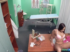 Amateur, Médico, Penetracion con dedos, Enfermera, Oficina, Pov, Coño, Uniforme