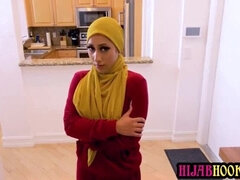 Arab Wife Kira Perez: Cheating with Her Trainer, Wearing Hijab